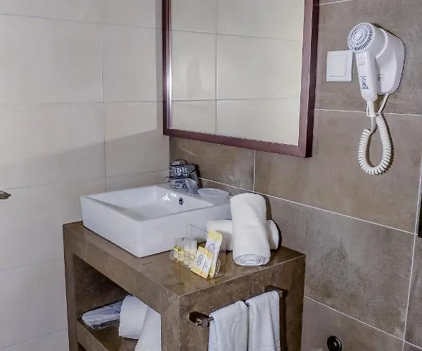 Alojamento de Acomodação e Pequeno-almoço Villamar Style Maison 4*