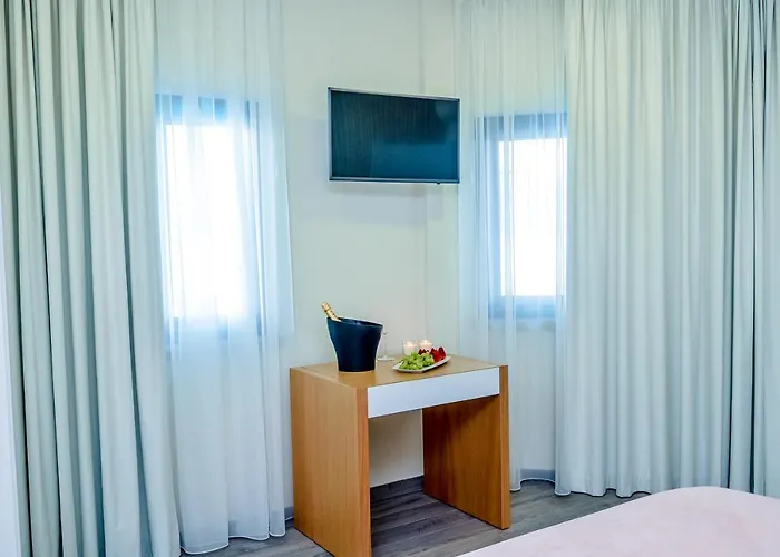 Alojamento de Acomodação e Pequeno-almoço Villamar Style Maison Nazaré