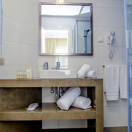 Villamar Style Maison Bed & Breakfast 4*